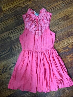 Women's Sleeveless Pink Lace Yoke Casual Dress